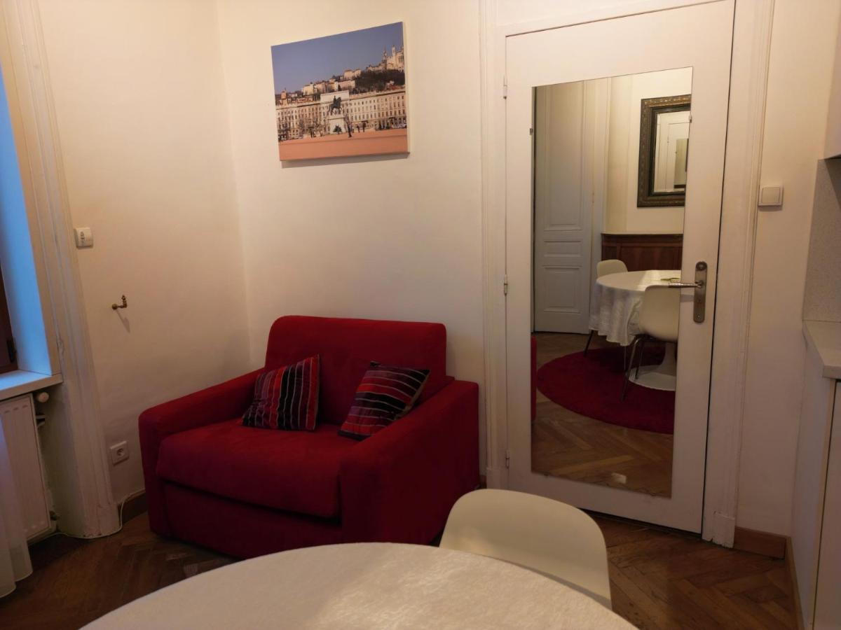 B&B "Clos Feuillat" Лион Экстерьер фото