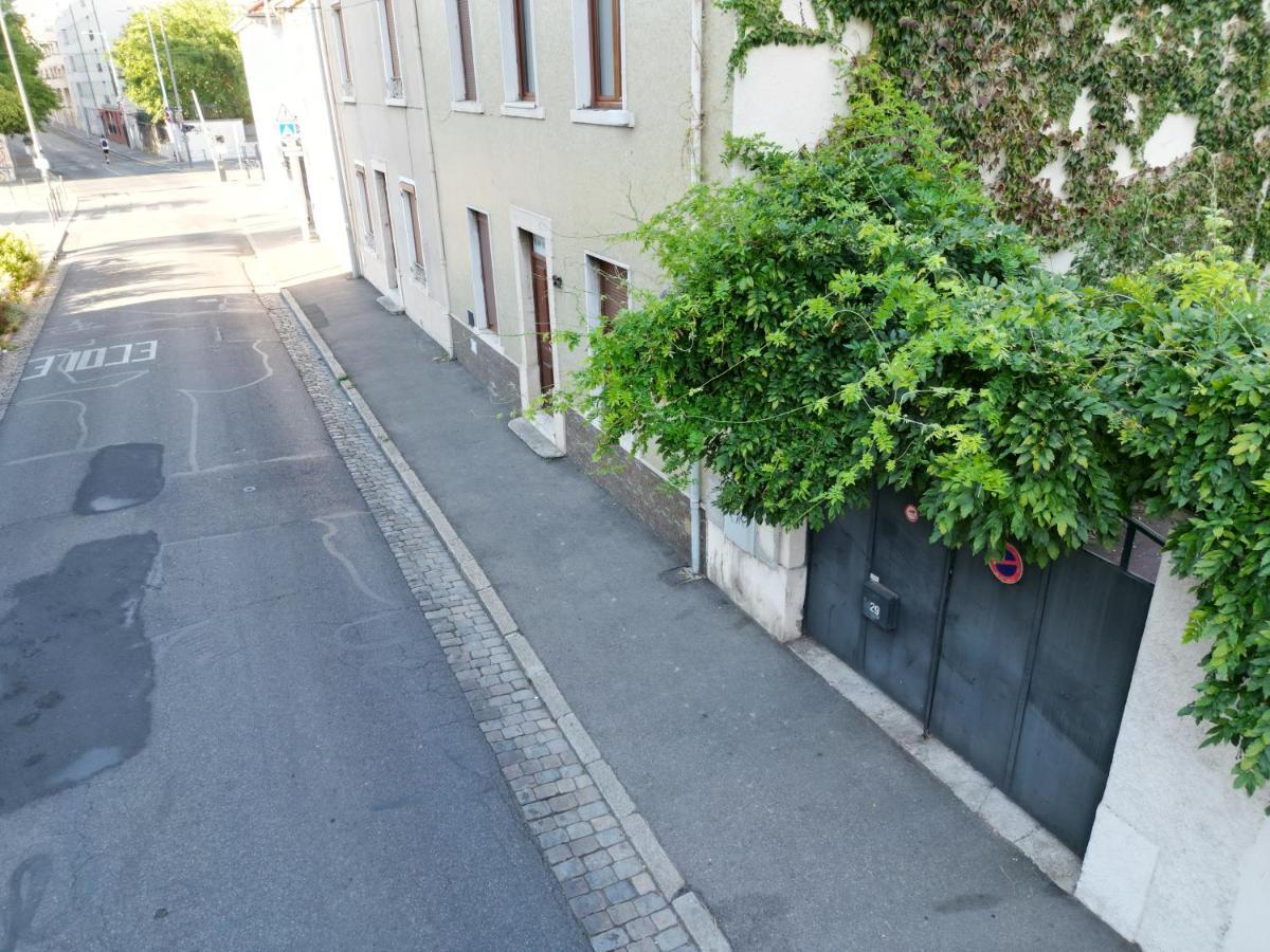 B&B "Clos Feuillat" Лион Экстерьер фото